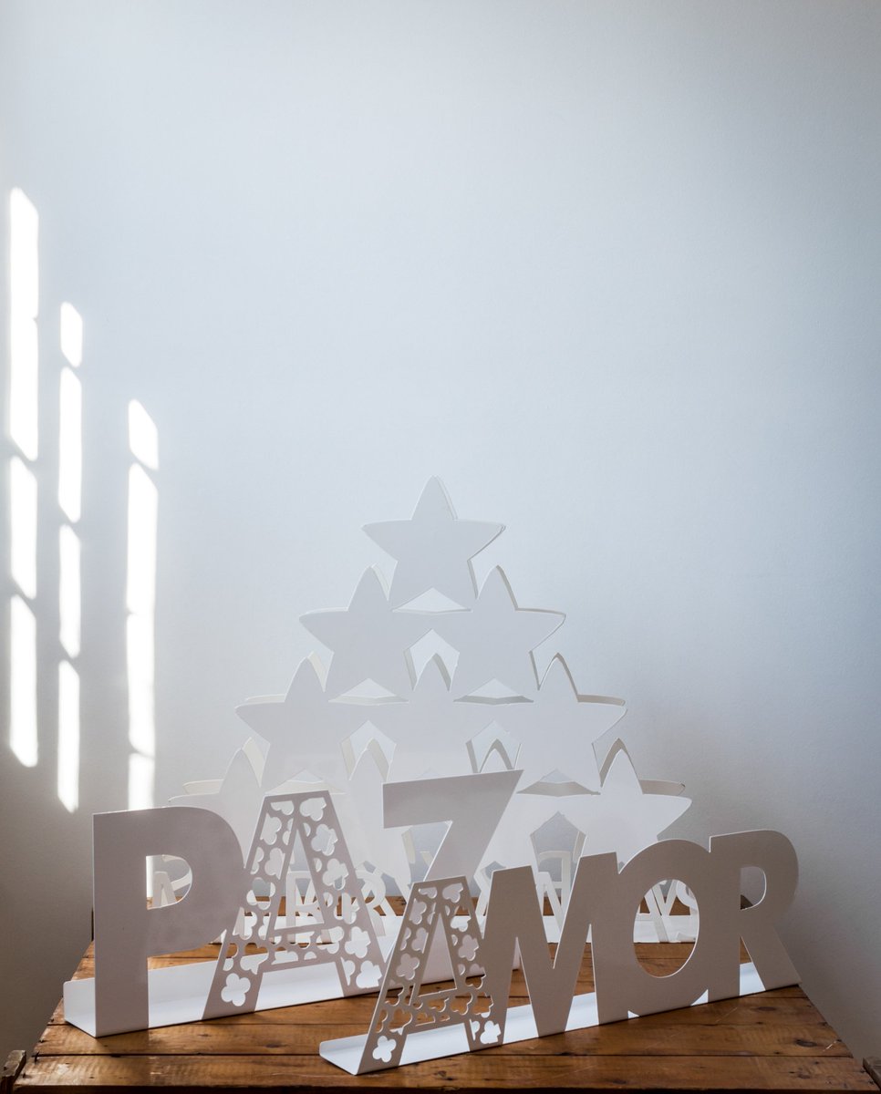 XAPES1's tweet photo. 🎄⭐️❤️ /// Ya podes encargar tu árbol de Estrellas /// Palabras PAZ y AMOR /// XMAS TIME! 
- únicamente por pedido - https://t.co/T6I3JPAUkO