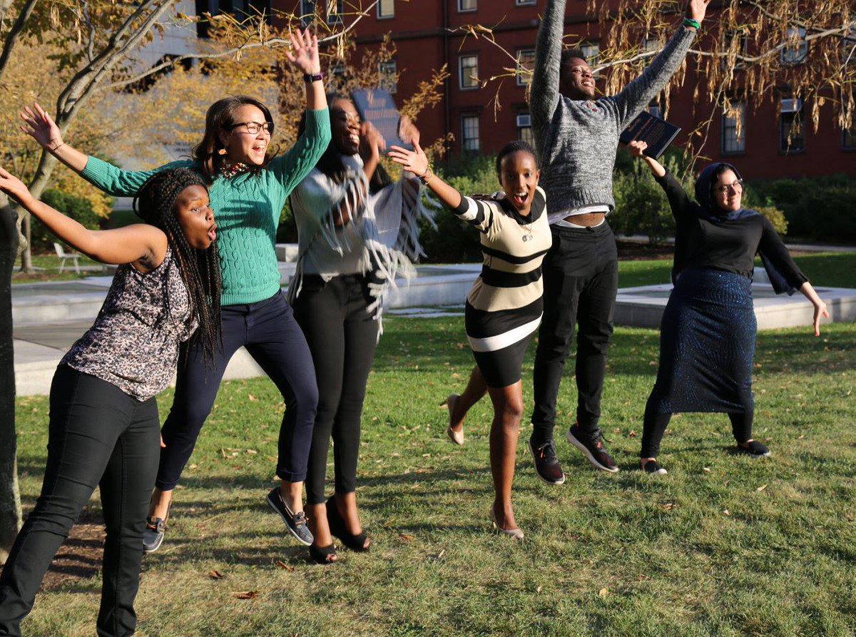 Maria D. Castillo tweet media