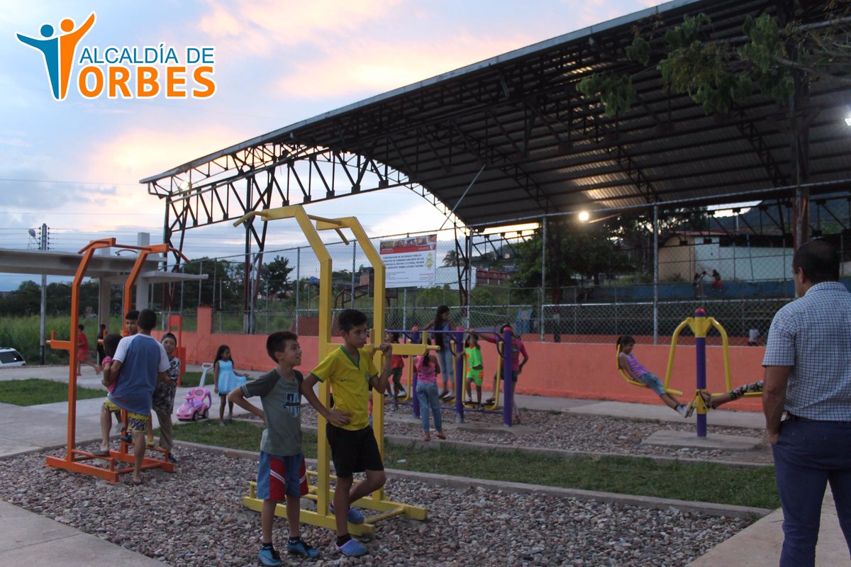 AlcaldiadTorbes's tweet photo. Alcalde @Alber_Maldonado realizó entrega oficial del Parque Recreativo "El Palmar" a la ciudadanía, ¡fortaleciendo el deporte en Torbes! https://t.co/QTTqp2Lixp