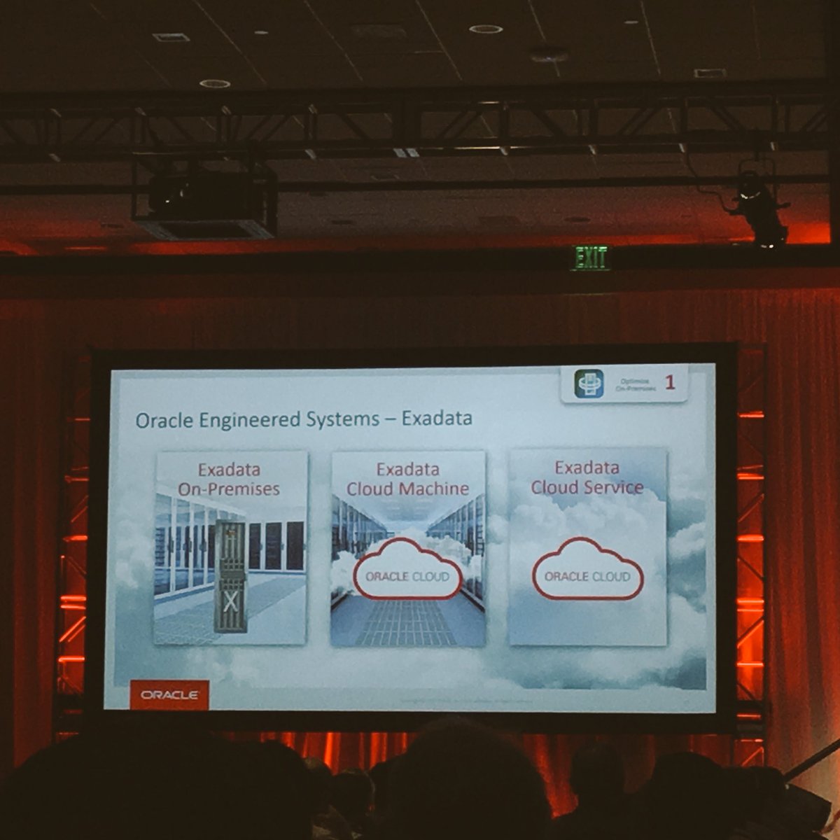 OracleExadata's tweet photo. 3 different Exadata consumption models for you: on-prem, behind your firewall managed by us, and 💯% in the @OracleCloud❗️ #clouddays https://t.co/KRqA5wUQAL
