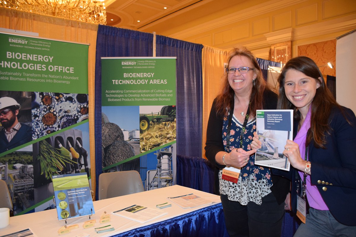 BioenergyKDF's tweet photo. The #Bioenergy Technologies Office’s #Algae Team is excited to be at #algae2017! Learn more about BETO’s algae R&amp;D: https://t.co/B0uYprBehp https://t.co/eeB4HKawvv