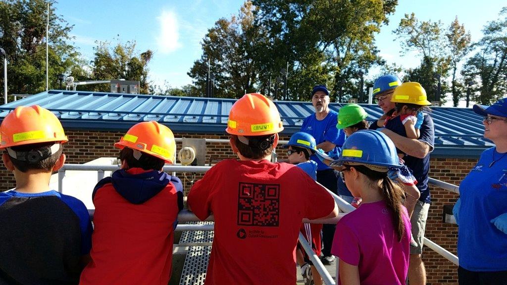 townofcbeach's tweet photo. Treatment Plant Superintendent, Jon Castro, explains the Water Reclamation Treatment process to students @MDMunicipal #MGWM https://t.co/dfmKW0tRtT