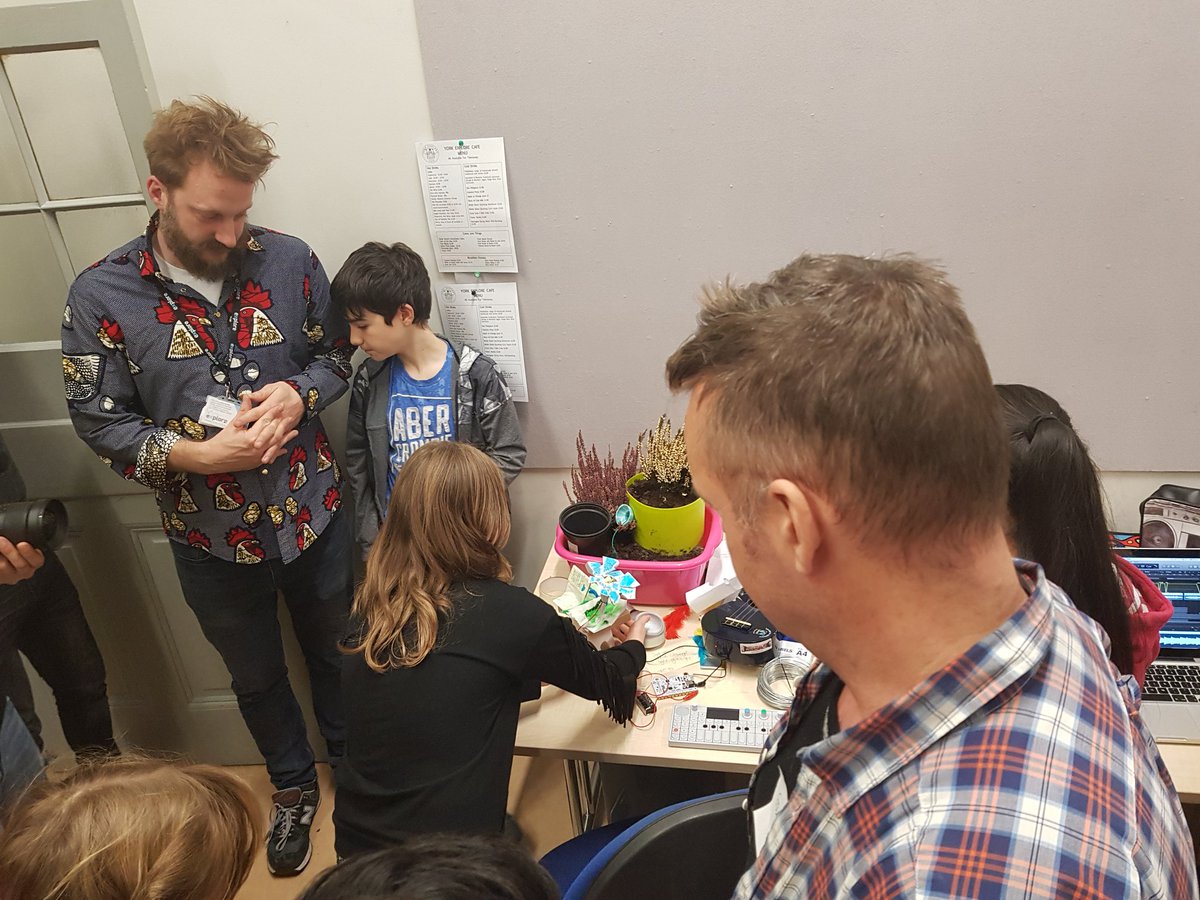 tellthebee's tweet photo. Amazing ideas and designs from today's #hackcamp including bees ark in space and bee hotels :) @YorkExplore @growtheatre https://t.co/AGvIvPWqEH