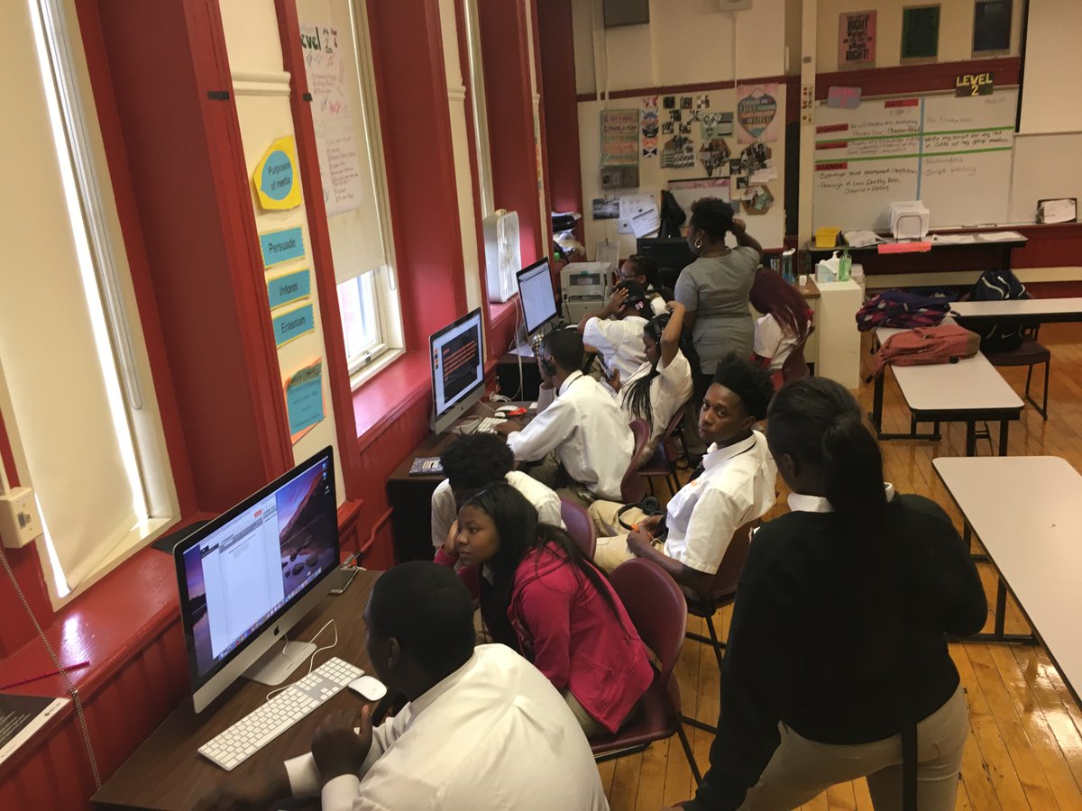 NLCPfsm's tweet photo. Level 2 students working on the #firstdraft of their #narrative #script #shortstory @FreeSpiritChi @fsmjeff @HoopsHIGHFSM @RealChiYouth https://t.co/6L9IwX9xIr