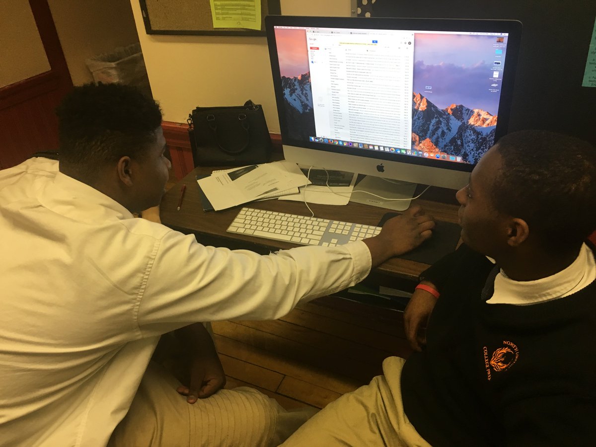 NLCPfsm's tweet photo. Level 2 students working on the #firstdraft of their #narrative #script #shortstory @FreeSpiritChi @fsmjeff @HoopsHIGHFSM @RealChiYouth https://t.co/6L9IwX9xIr