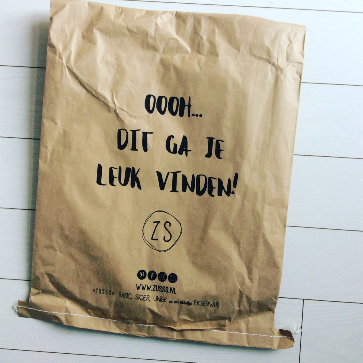 nvdben's tweet photo. Jeeeh, dit ga ik heel leuk vinden... #fijnepost @ZusssOriginals https://t.co/OWtG5kDEOr