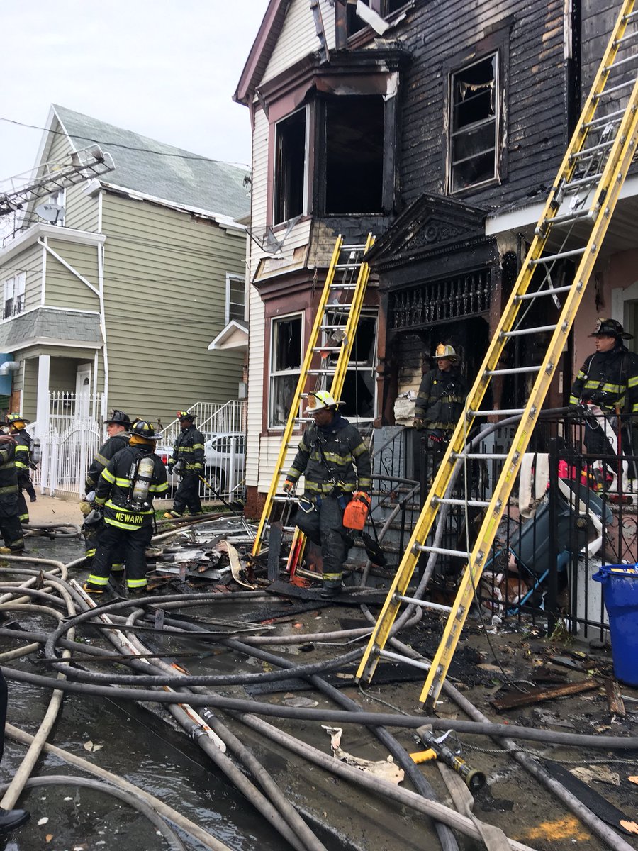 NJFires's tweet photo. Newark U/D 3rd Alarm 150 Sherman Ave 2.5 Frame ext to Exp D 3 Story Frame. 4 FFs transported by EMS. Fire U/C Ext Overhaul. https://t.co/0THbb6cslH
