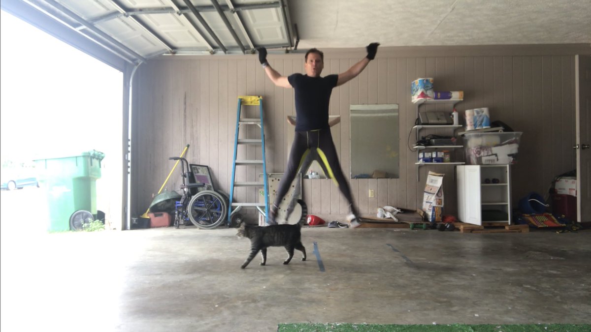 Tupelonewsguy's tweet image. Wednesday November.  Bootcamp. #allforJESUS #fitnessisfun #catshelp