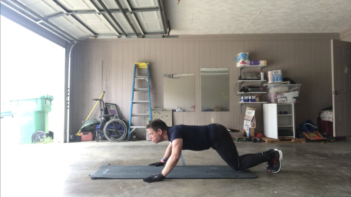 Tupelonewsguy's tweet image. Wednesday November.  Bootcamp. #allforJESUS #fitnessisfun #catshelp