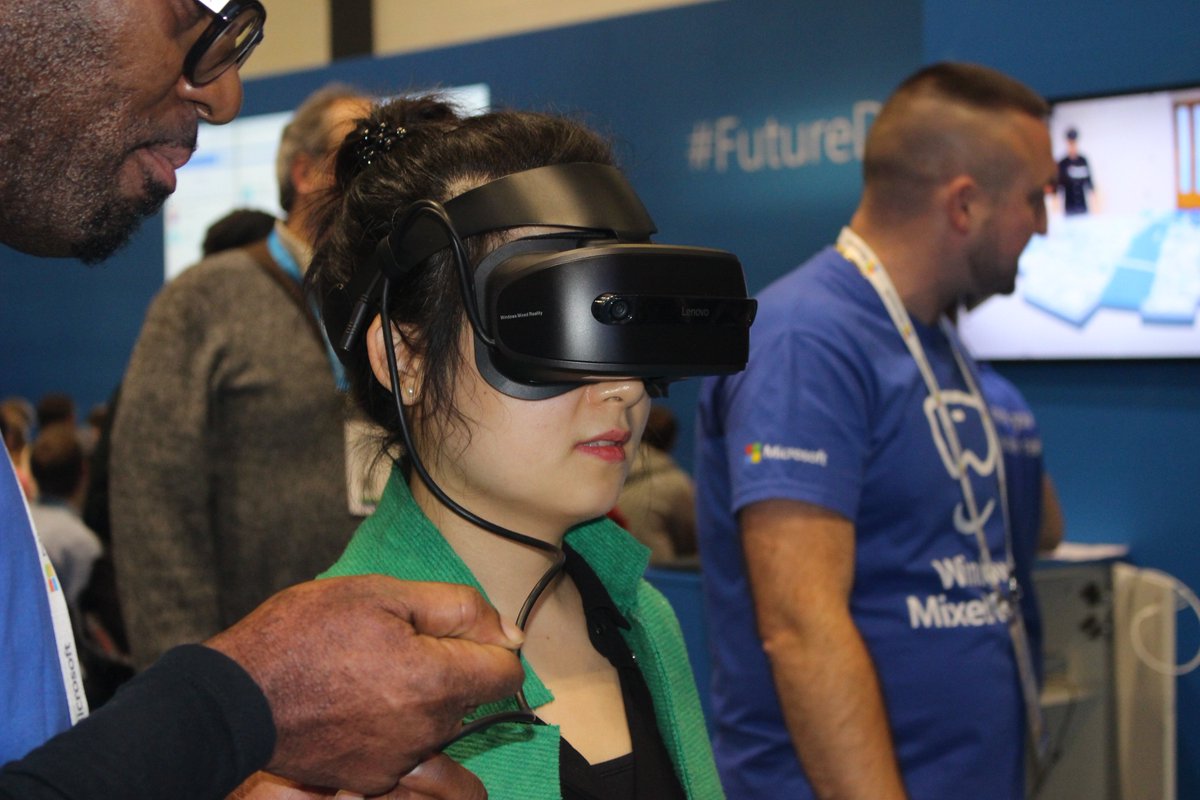 We hit the #Microsoft #FutureDecoded show at @ExCeLLondon! Great event <a href="/MicrosoftUK/">Microsoft UK</a> <a href="/MSFTBusinessUK/">Microsoft Business UK</a> #Tech #VR #AR