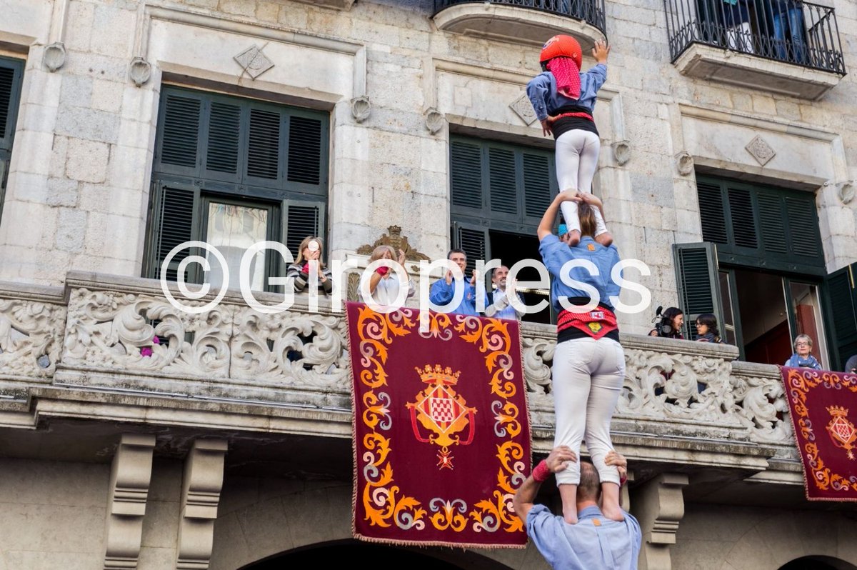 GiroPress's tweet photo. Ens veiem a les escales de la Catedral! @Marrecs @CanalMarrec @girona_cat @ViladeSalt https://t.co/sxcZHPnJFE