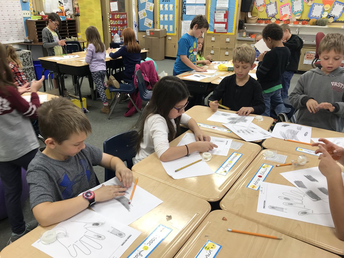 MrsKuligowski1's tweet photo. Investigating the science of fingerprinting. #northpride https://t.co/8vx4ZCFk3g