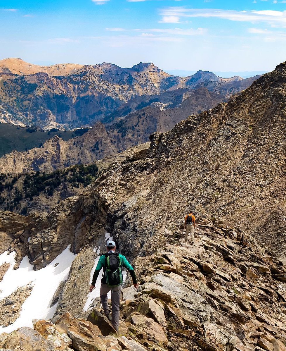 Superfeet's tweet photo. @danjourneytweet hiking #RubyDome, the highest peak of the #RubyMountains in #Nevada. Looks like we’ll have to put this one on our list. https://t.co/bFb5eTBgZa