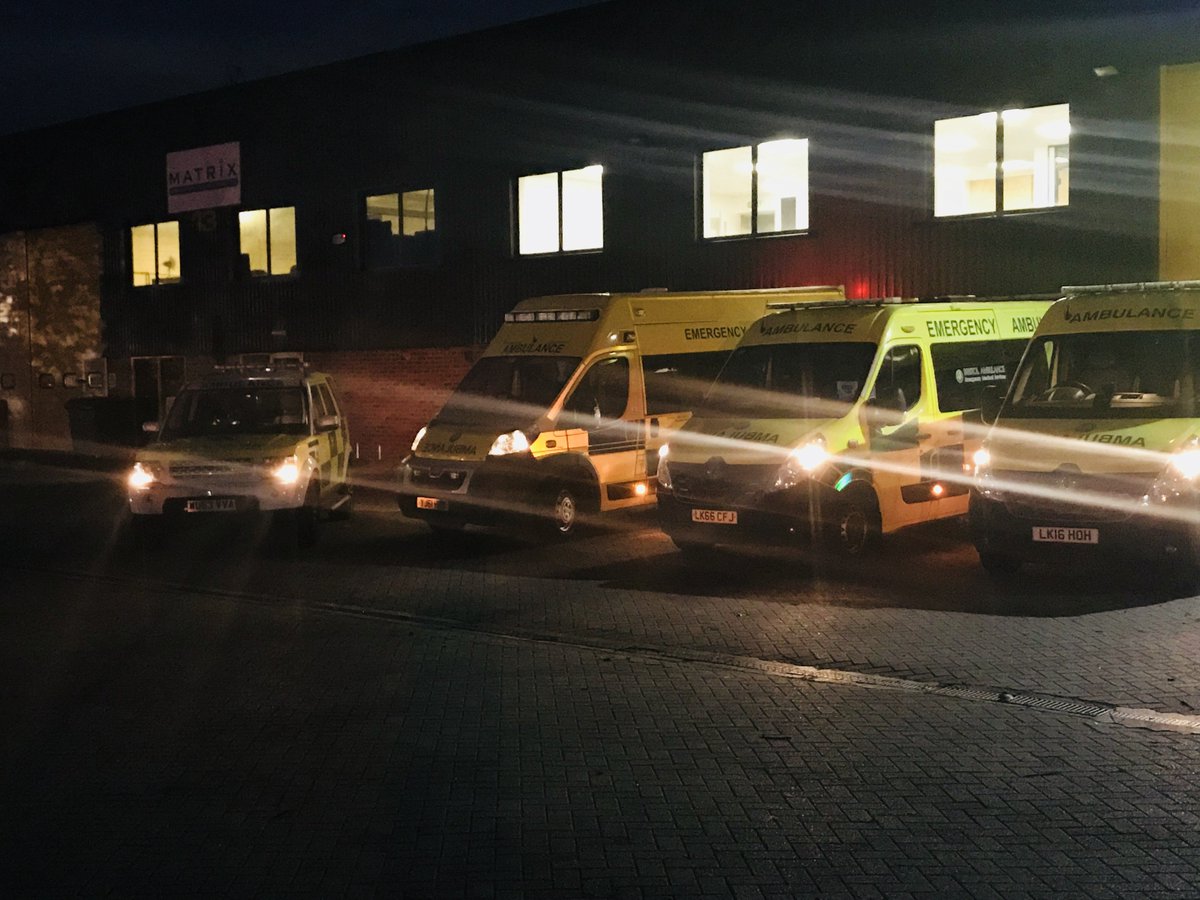 baevents4u's tweet photo. #teamba The start of the new venture. Core shifts into SCAS. Early morning patrols ready to deploy from new BA @thatcham offices #999family https://t.co/ZRspjQxNGH