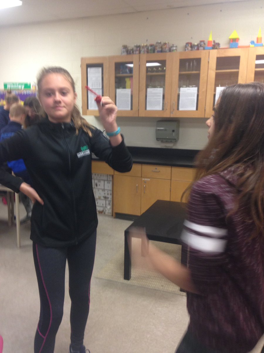 LDubsGatestone's tweet image. Twizzler Ties! #colourchallenge #class78