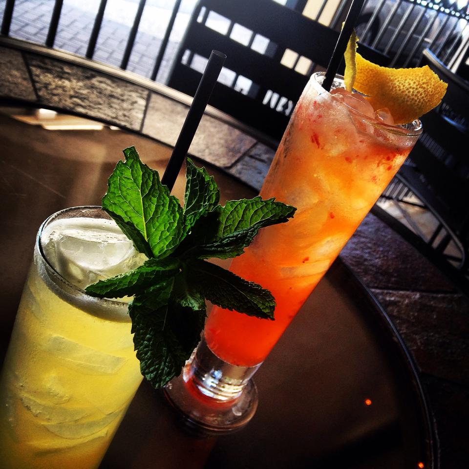 Special Offer► Today <a href="/Hoptinger/">Hoptinger</a> (10pm-2am) : $3 Pretzel Sticks, $5 Cocktails, $3 Tecates! #xplrr #jaxeats #jax #jaxdining #jaxfoodie