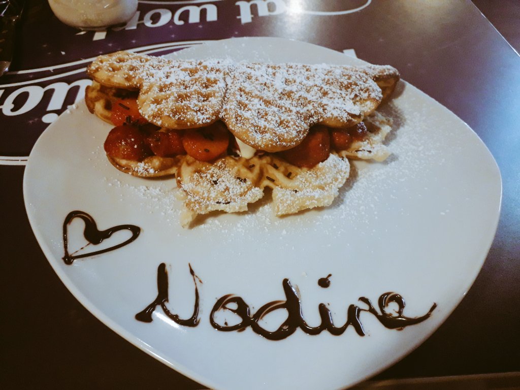 nadbie's tweet photo. I'm in waffle heaven 😋 https://t.co/NPj0E8iI04