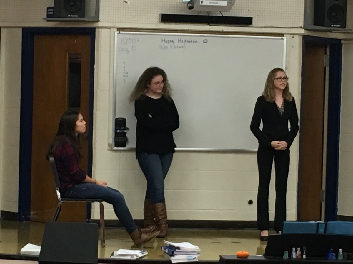TheRamPageHHS's tweet photo. Junior Kelsey Ennis and seniors Jess Ketterer and Victoria Retterholt rehearse for the play Up the Down Staircase in the choir room. -M https://t.co/R8bVhMhpYm