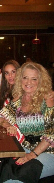 PluckNFile's tweet photo. Miss you Mom. Can't believe you're gone 😪 my heart is ripped out #rip #mom #heaven https://t.co/pMYi4CgpBr