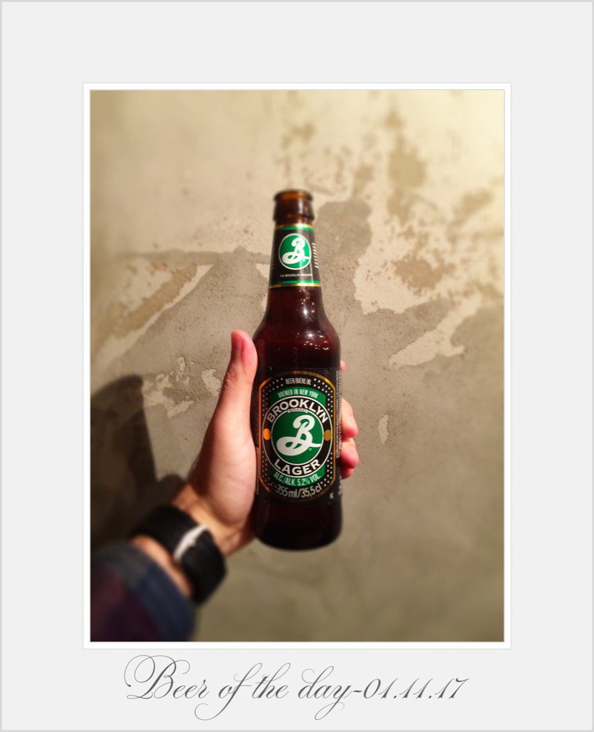 MarinovDesign's tweet photo. #Beer of the day - 01.11.2017 #BrooklynBrewery #Lager #BrooklynLager https://t.co/ua8kQ7Iqgs