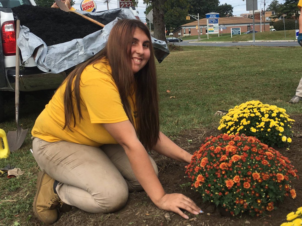TheCorpsNetwork's tweet photo. Time for the Photos of the Month! Check out some of our fav Corps pics from October #rabbitrabbit #CorpsWorks #AmeriCorps https://t.co/M5u4GyoUzC