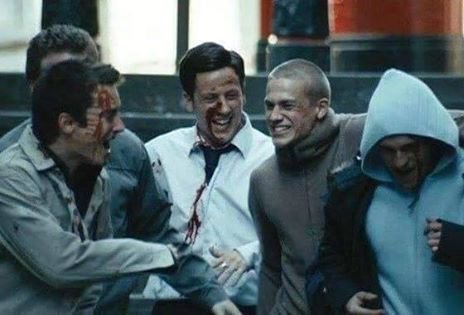 MotivacionesF's tweet photo. "La amistad no trata de aquel que llego primero, si no de aquel que llego y nunca se fue" - Green Street Hooligans https://t.co/lTgPZYnuI0
