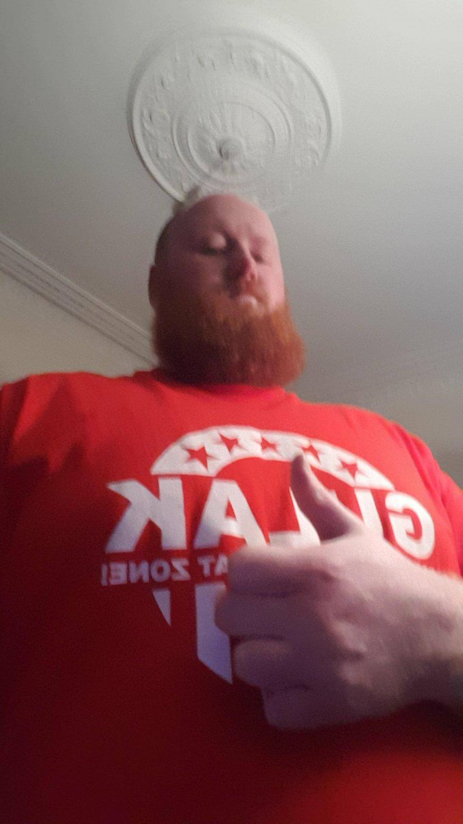 BigRedAP's tweet photo. One of @DrewGulak's Guls looking for a better #WWEGlasgow #WWELive #GivePowerPointAChance https://t.co/fjakIcuJb6