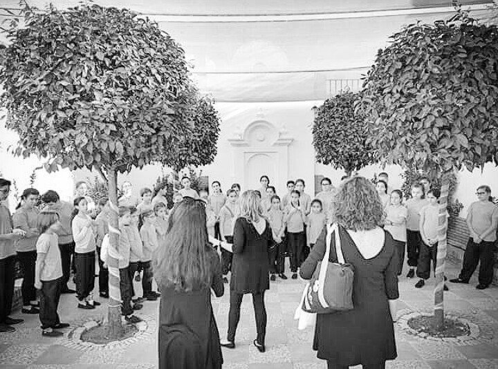 CJardinMenesteo's tweet photo. Nuestra escolanía, el pasado sábado en el #BarJamon, invitados por la Asociación Portuense de Patchwork Menipatch, IV Encuentro Nacional ❤🎶 https://t.co/vSaCiNmsgw