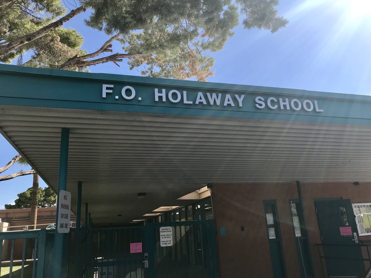 AndyMorales8's tweet photo. #Kicks4Kids dropped off sneakers to Holaway Elementary @AmphiSchools https://t.co/Jzgfj3jjin