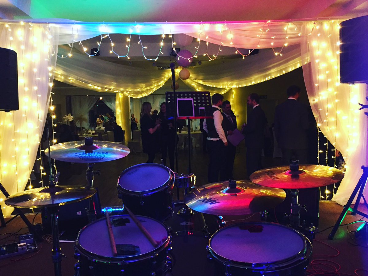thegroovemores's tweet photo. Stage view playing an amazing wedding at @PowderMillHotel with @debbieperolls #weddingsinkent #weddingsineastsussex #WeddingShow #wedding https://t.co/qecVkOrfaF