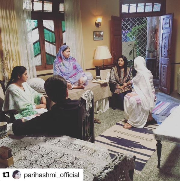 chsadiajabbar's tweet image. #shootmode #bestteam #beautifulscript#hashtag #parihashmi #lovemywork#shaguftaejaz @samosakina@sarahkhanofficial @sadafaashan#hassannouman