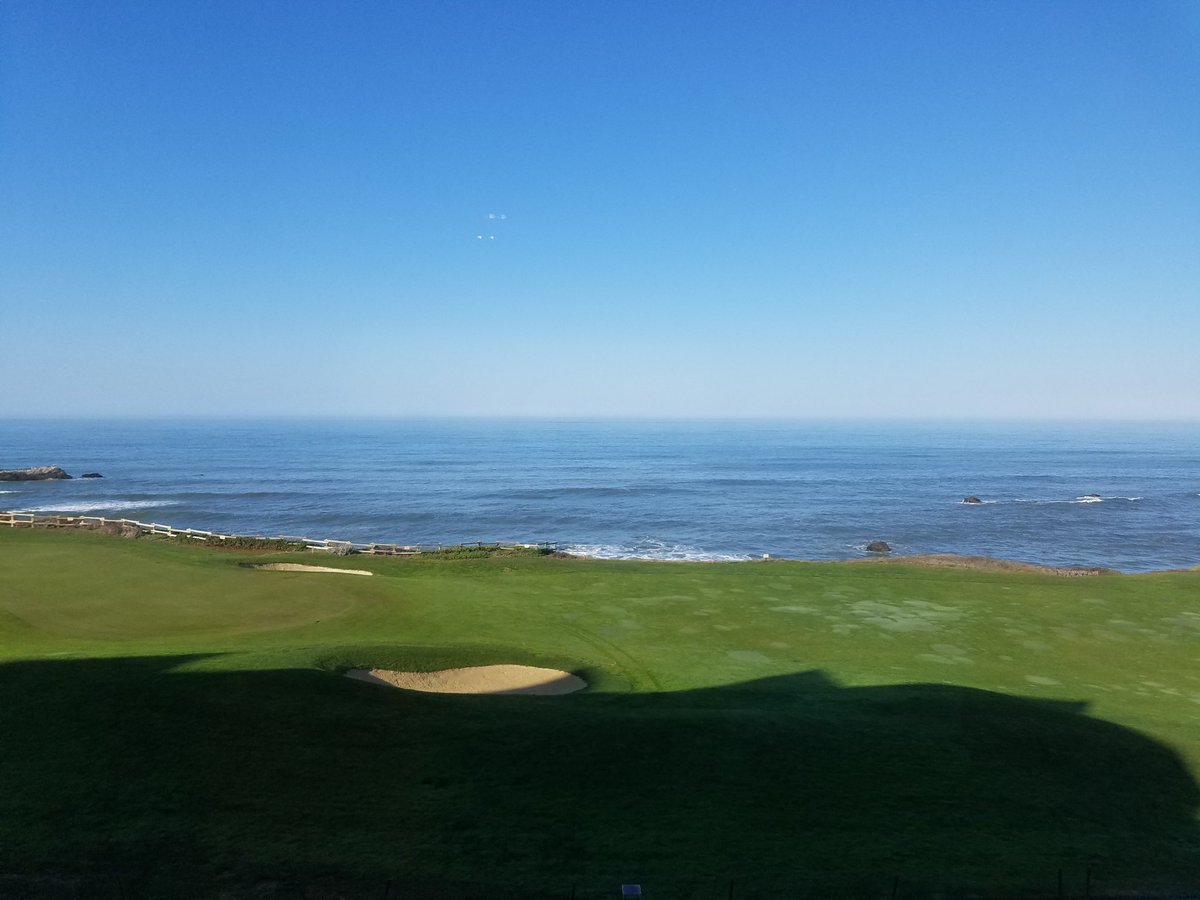 alisonjmurphy's tweet photo. So excited to kick off the #FINEOSGlobalSummit17 Gorgeous day in Half Moon Bay! https://t.co/1hfyjwjbAB
