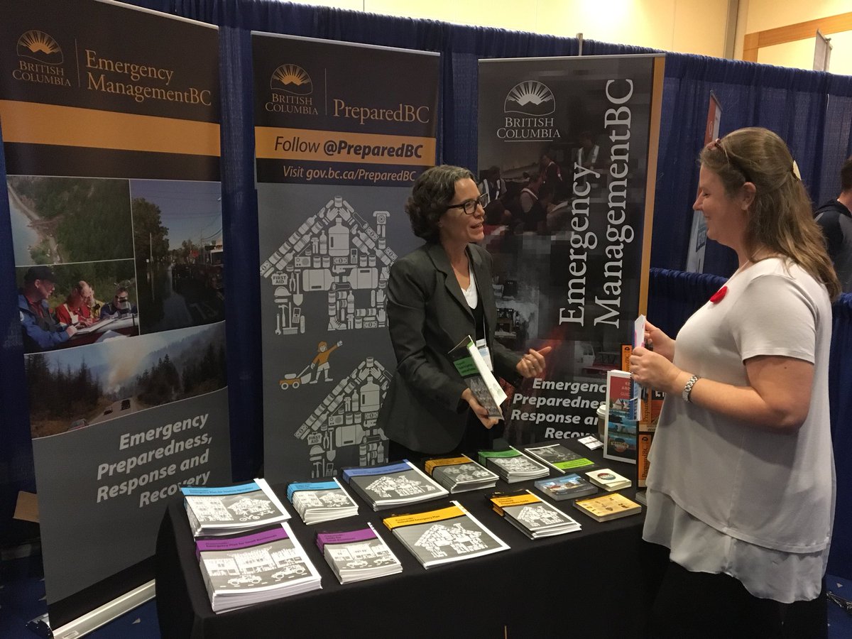 PreparedBC's tweet photo. Connecting w/ partners & talking preparedness at the 2017 #EPBCC. Great to see everyone! #inittogether https://t.co/wjBIGZaFJS