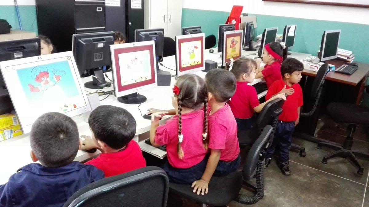 karemmillennium's tweet photo. Activos hoy en el CBIT San Rafael de Tabay apoyando las actividades didácticas con las TIC @Fundabit @JauaMiranda por una mejor educación https://t.co/7g9MVAJ24h
