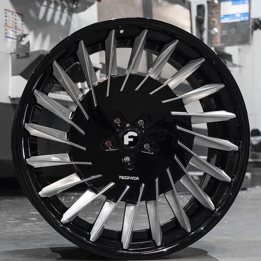 CrewCartel's tweet photo. #Repost @wheels (@get_repost)
・・・
@forgiato Tec 3.4
Size: 22"
Forging: Tecnica
Finish: Black/Brushed https://t.co/1CbHYuCqbO https://t.co/hI9a0Ovz46