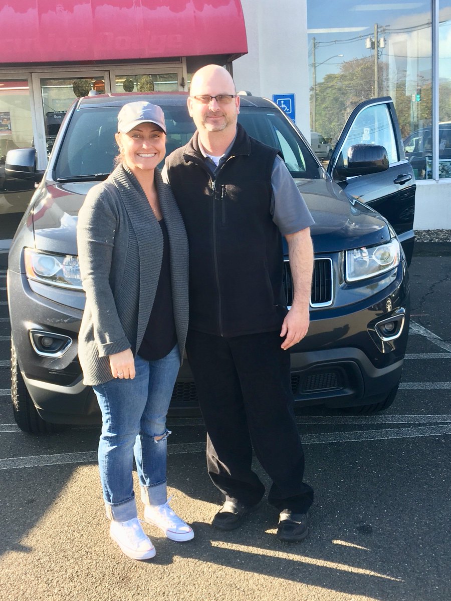 ExecDodgeJeep's tweet photo. Congratulations to Melissa Flowers on making an Executive Decision! #ExecutiveAutoGroup #ExecutiveDodge https://t.co/9XAckNKm3y