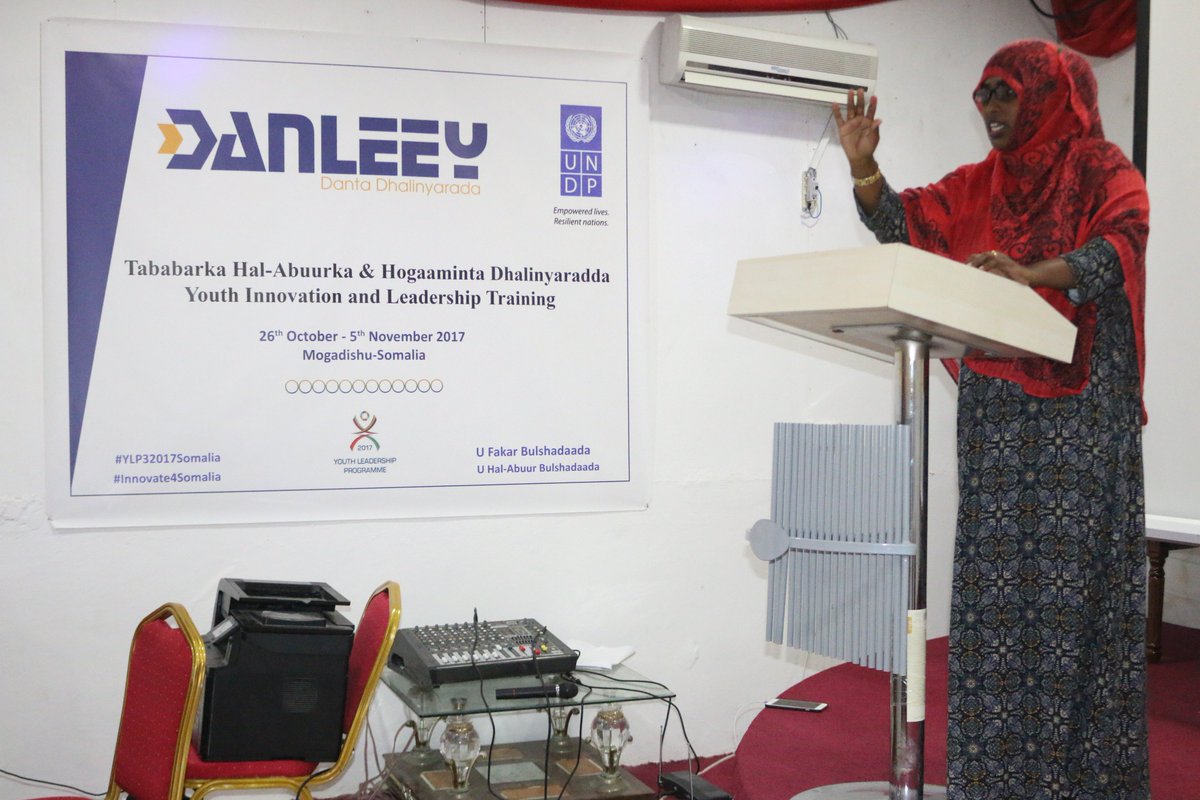 DanleeySom's tweet photo. Future leaders &amp; innovators r inspired 2day by @MohamoudSucdi a #YLP2 🇸🇴representative. Motivational day 4 🇸🇴 #YLP3 @zahurAbdi @UNDPSomalia https://t.co/z25pV6Sf0M