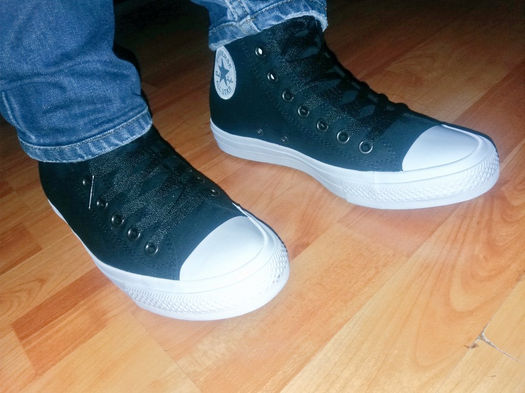 jonathanelvis's tweet photo. Los quise desde que los vi #ConverseII #Converse #VaConTodo #ForeverChuck https://t.co/LKEDWQIOE1
