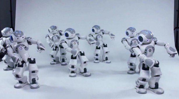 BibliotheekBest's tweet photo. Drie woensdagen in november #robotica voor de #kids: dansen, praten en races als een robot https://t.co/gyFb3NbyrK