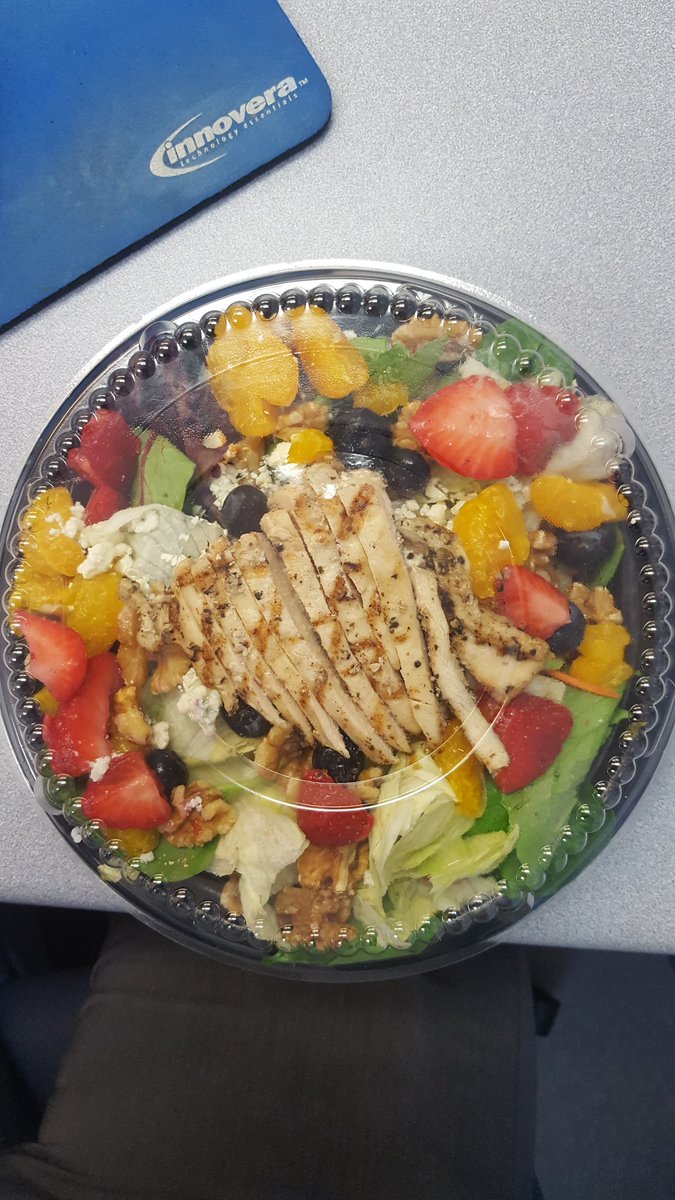 HinesEntVet's tweet photo. Wow... @HCCFL Cafeteria is really stepping it's game up!!! Nice! https://t.co/JUDtky3e0w
