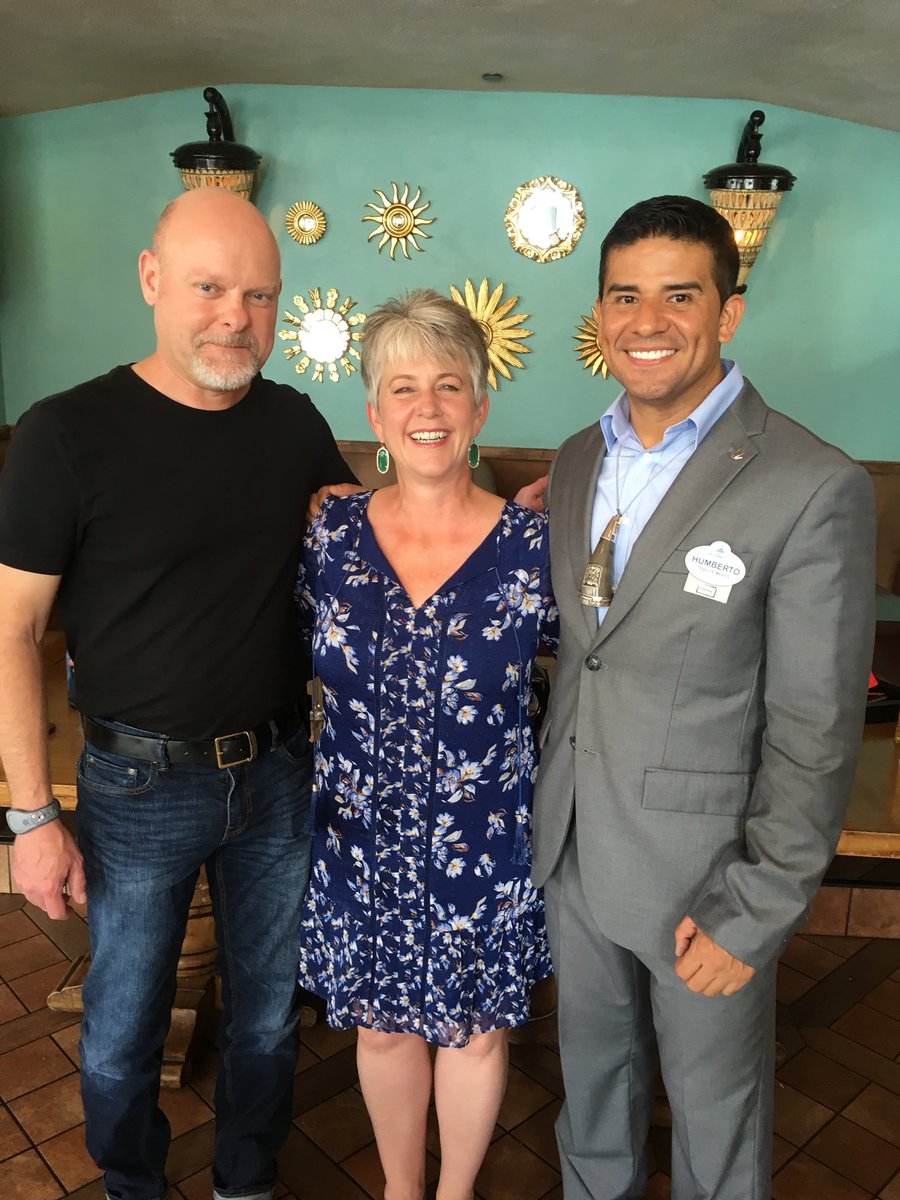 cunninusa's tweet photo. Always a pleasure to have lunch with @madeintequila ...sorry we missed @Tequilatotaste https://t.co/CAmaNrX9a3