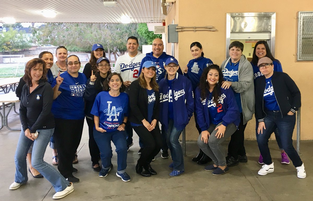 Let’s go LA! #DodgersWin #WORLDSERIES #Dodgers <a href="/gabbyport1/">Gabriella Portaluppi</a> <a href="/csunroxygirl/">Maria Arriaga</a> <a href="/LDNESchools/">LDNortheast-ARCHIVE</a> <a href="/HappyKatB/">Kathy Bates</a> @principalpuccio