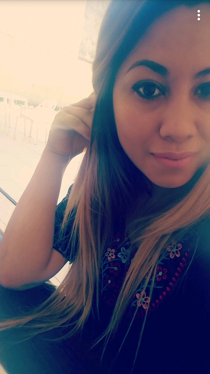 Helemro18's tweet image. Como si de arriba me dieron demasiado como un regalo que no merecía ❤ #8week