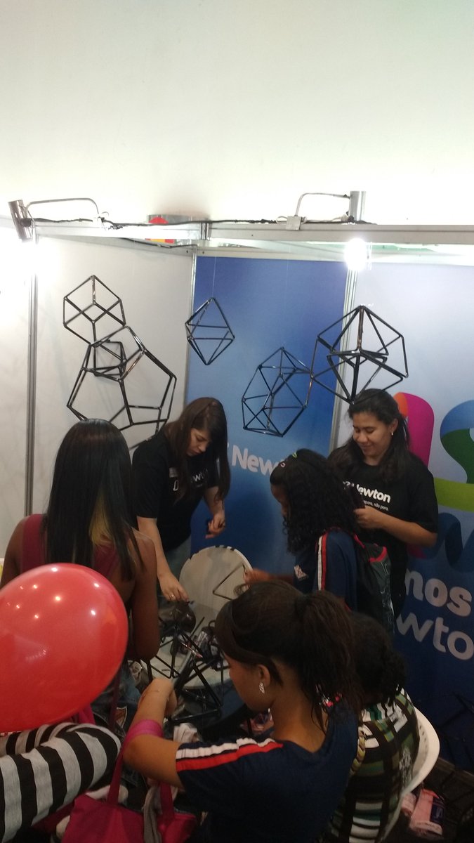 newtonpaiva's tweet image. Nosso stand na #FINIT2017 está bombando! Vem!