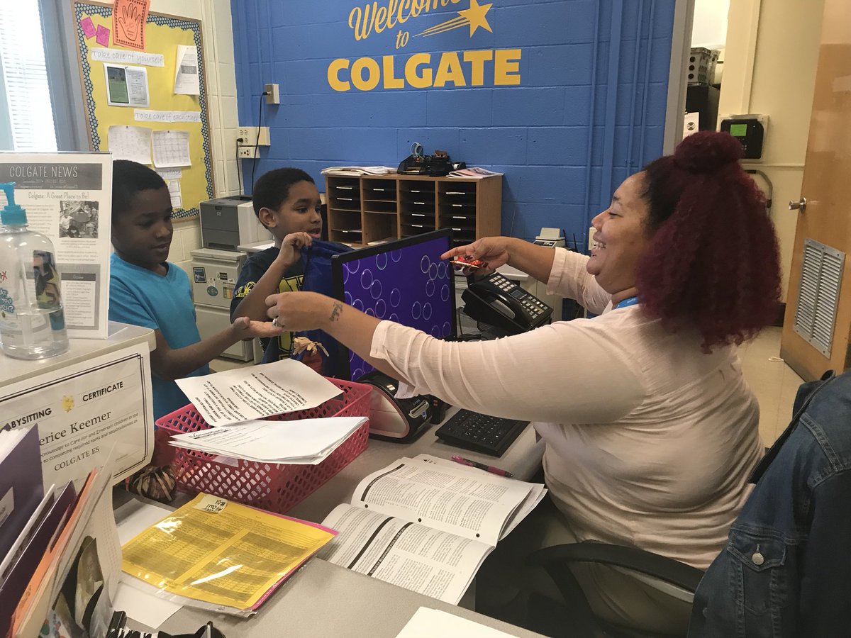 ColgateES's tweet photo. Scavenger hunt for some special friends! @ColgateES @AMGlinowiecki @SarMintz @Ms_A_Etienne @edicello15 https://t.co/SxJCIPSlTa