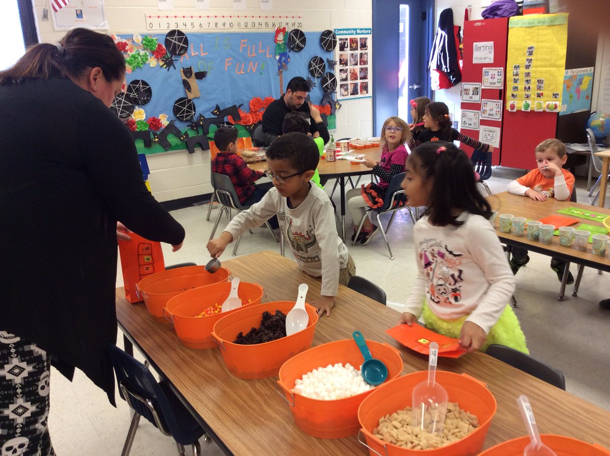 Kindergarten Team tweet media