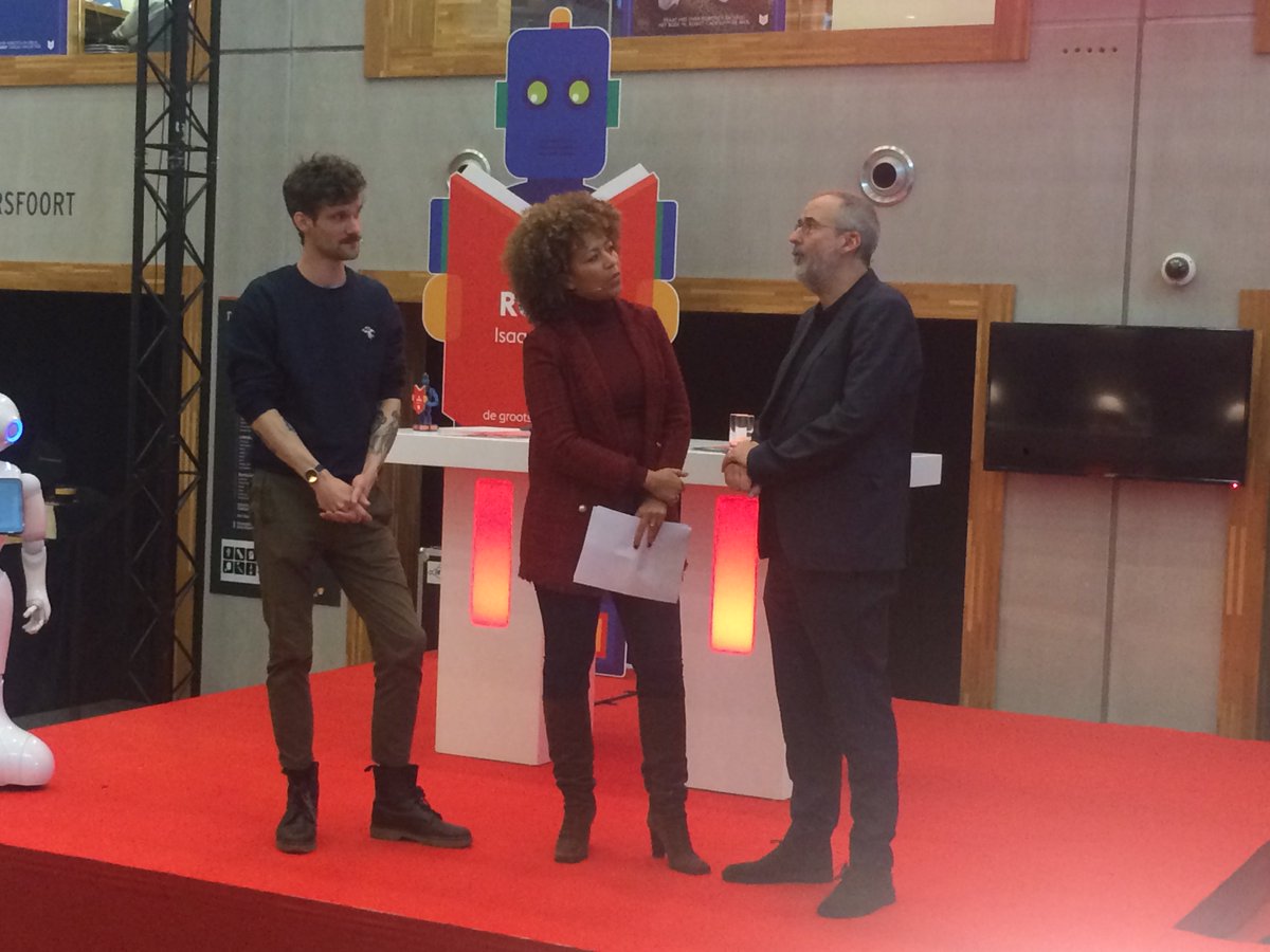 leahhenrickson's tweet photo. Am so glad I had the opportunity to attend this year's @NederlandLeest kickoff in #Amersfoort. Thanks for the invite, @FolgertK! #IkRobot https://t.co/pUhAJfa5yv