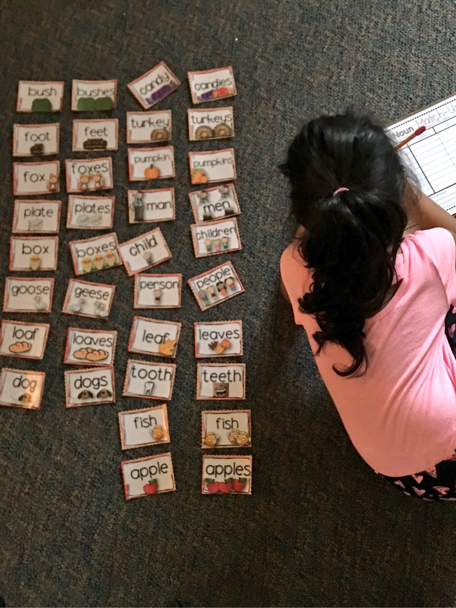 MsMacJack's tweet photo. Working on singular vs. plural nouns @APS_ELA_Elem #phesbulldogs #sillyinsecond https://t.co/56jiZH9Pui