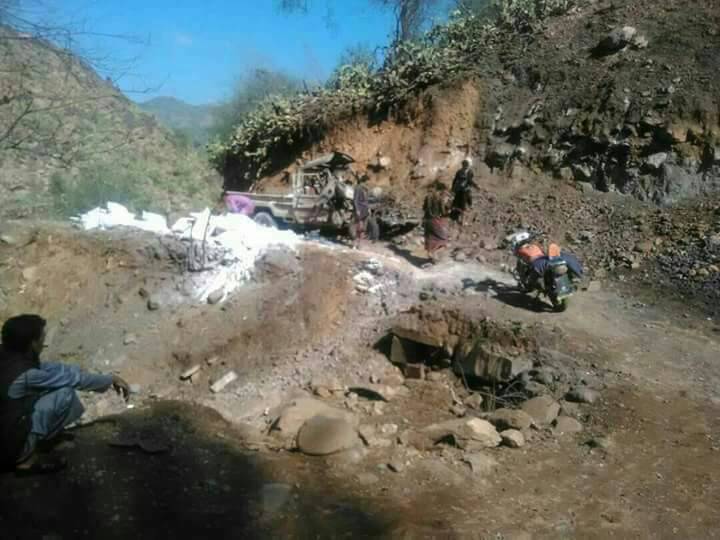 Moh_Alhouthi's tweet photo. هذه جرائم العدوان الامريكي السعودي وحلفائه باليمن تترجم حقيقة مشاريعهم الارهابية و بشاعتهاوهمجيتهاوتعمدهم لإستهداف الاعيان المدنية
#سحقا_لهم https://t.co/qal0E8jpot