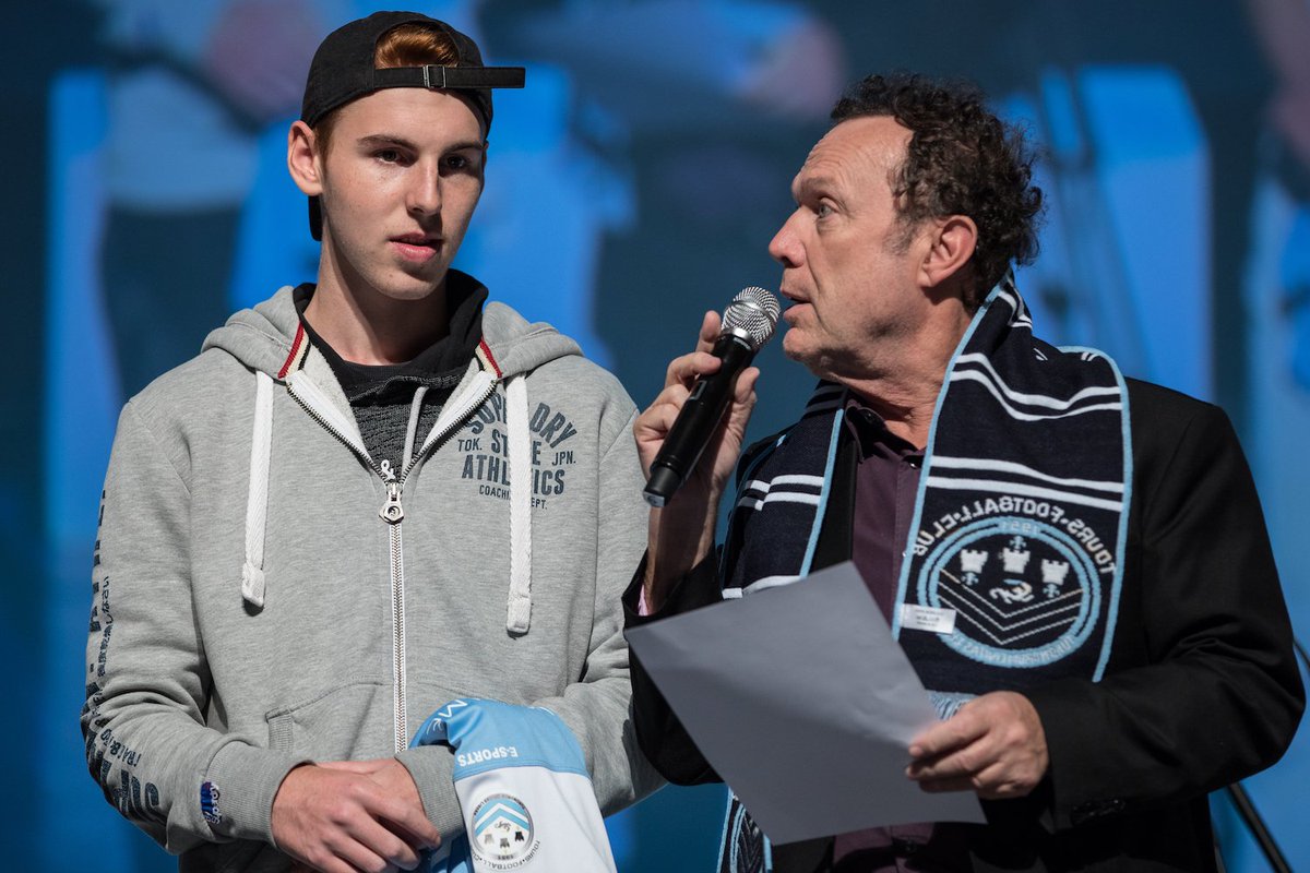 ToursFC's tweet photo. 🎮 @Cursorr_ qualifié pour @eswc_en !
🏆 20 joueurs pour un titre de Champion du Monde
👏 Félicitations Yann !
🔗 https://t.co/QFFmQ6dJva https://t.co/CrHINIY5mr